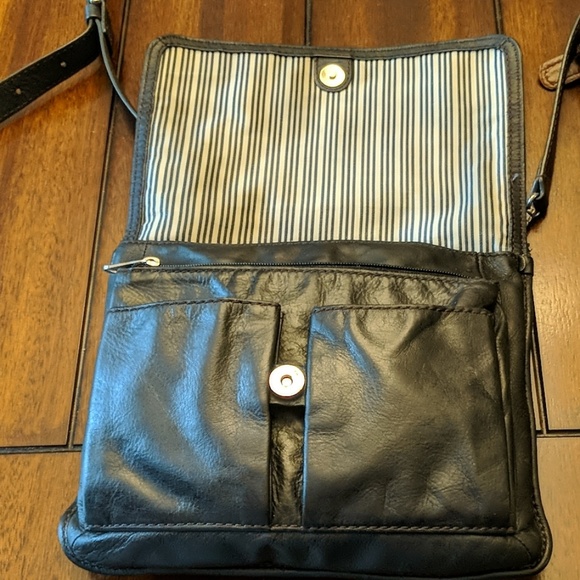 Fossil Leather Flap Crossbody - Picture 3 of 8